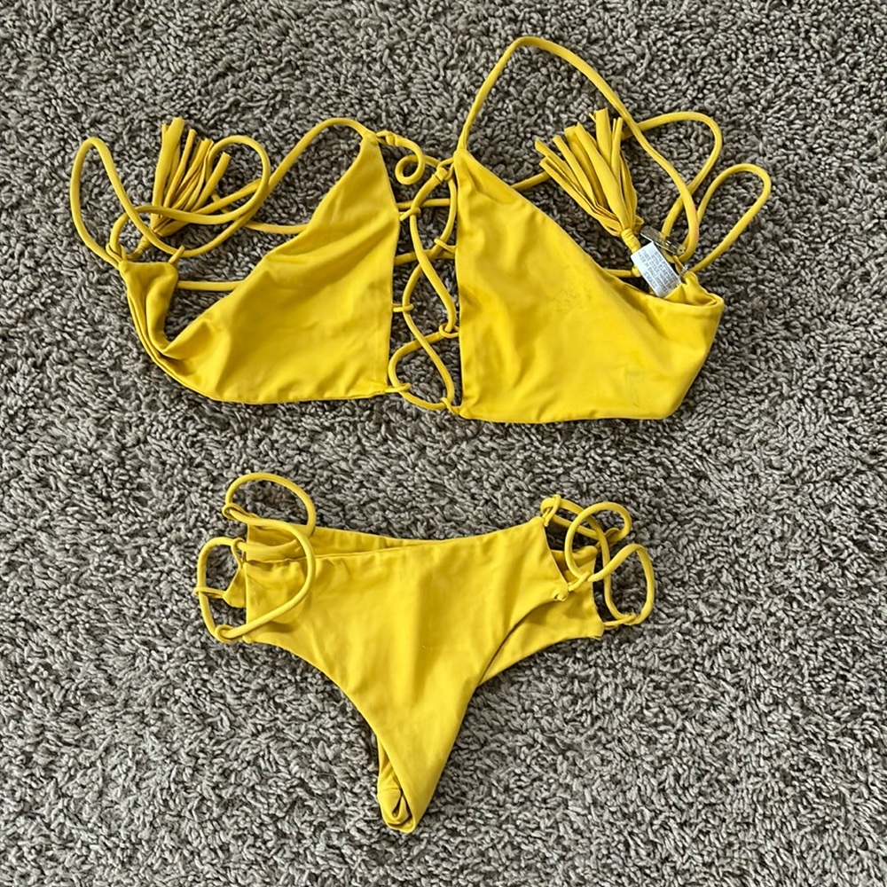 Indah Hapa set